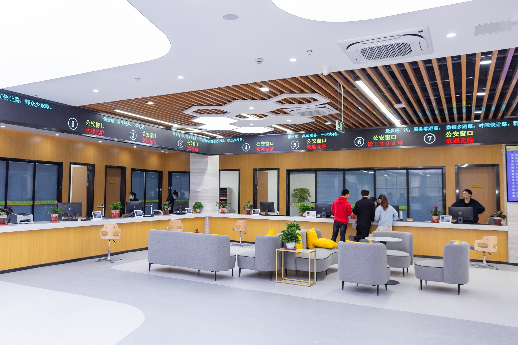 信阳24小时医保卡余额回收联系方式(医保卡回收比例是多少)