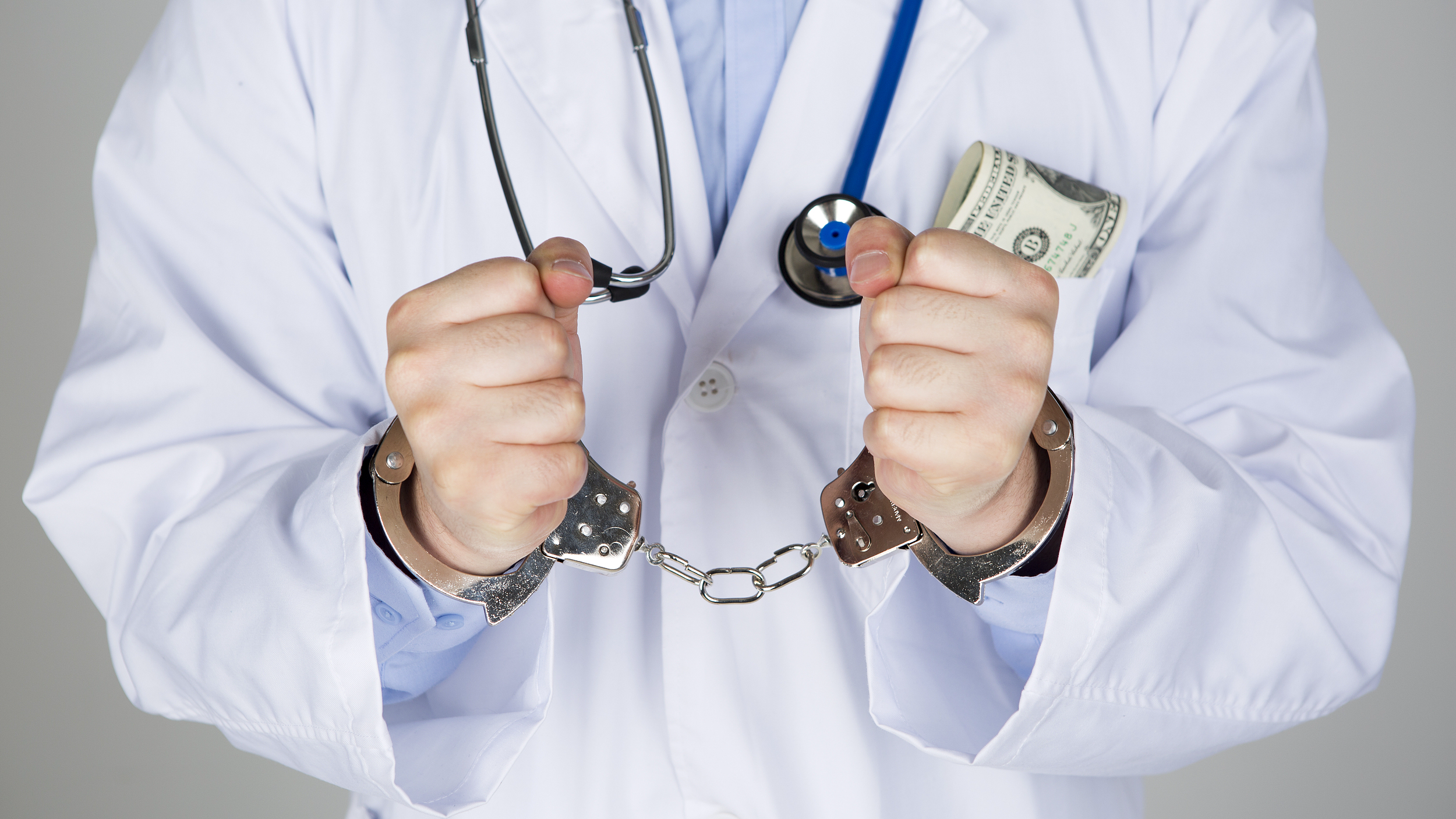 信阳预防医保套现(如何防止医疗保险被滥用)