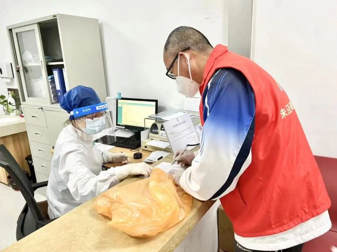 信阳24小时高价回收医保(24小时高价回收医保医保套出)